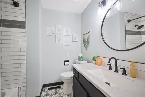 Bath - 11205 E 22nd Ave, Spokane Valley, WA 99206 photo 1 of 3