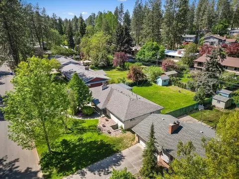 View/Area - 11205 E 22nd Ave, Spokane Valley, WA 99206 photo 2 of 4