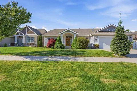 2610 W Parkway Dr, Spokane, WA 99208