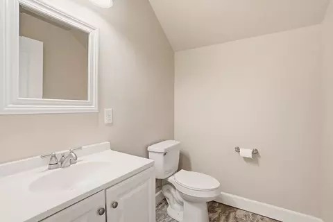 Bath - 7521 N E St, Spokane, WA 99208 photo 3 of 3