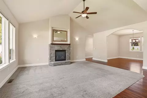 Living - 7521 N E St, Spokane, WA 99208 photo 3 of 7