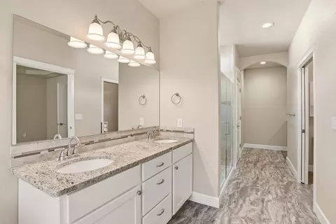 Entry Way - 7521 N E St, Spokane, WA 99208 photo 2 of 2