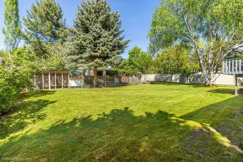 Exterior - 2111 E 63 Ave, Spokane, WA 99223 photo 14 of 15