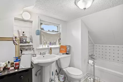 Bath - 1723 E Hoffman Ave, Spokane, WA 99207 photo 3 of 4