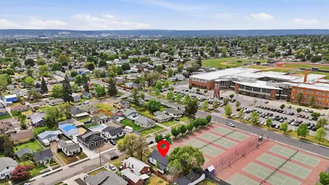 View/Area - 1723 E Hoffman Ave, Spokane, WA 99207 photo 3 of 4