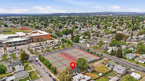 View/Area - 1723 E Hoffman Ave, Spokane, WA 99207 photo 4 of 4