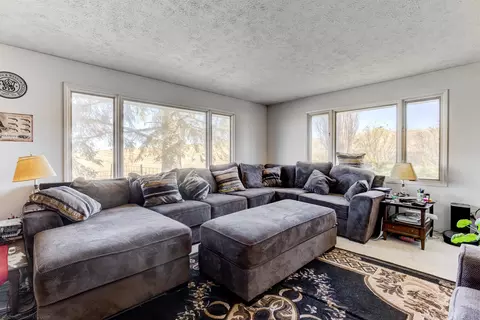Living - 51492 Sobek Rd E Rd, Edwall, WA 99008 photo 2 of 5