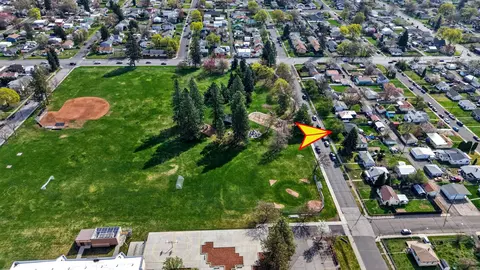 View/Area - 824 E Joseph Ave, Spokane, WA 99208 photo 1 of 10