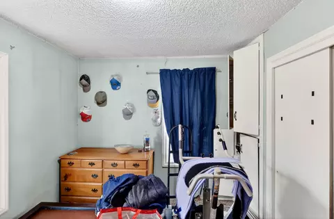 Bedroom - 824 E Joseph Ave, Spokane, WA 99208 photo 4 of 4