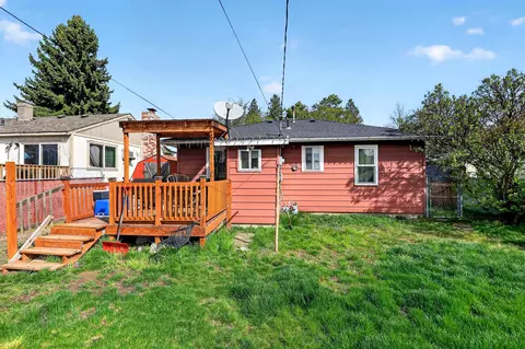Exterior - 824 E Joseph Ave, Spokane, WA 99208 photo 8 of 9