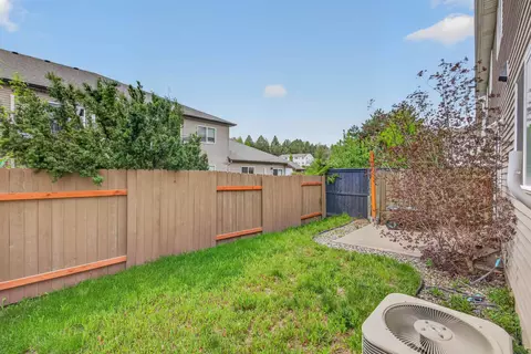 253 NW Clay Ct, Pullman, WA 99163 photo 2