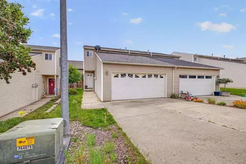 253 NW Clay Ct, Pullman, WA 99163