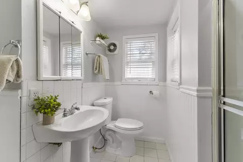 Bath - 6722 E 4th Ave, Spokane Valley, WA 99212 photo 1 of 4