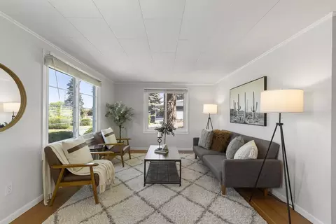 Living - 6722 E 4th Ave, Spokane Valley, WA 99212 photo 2 of 3