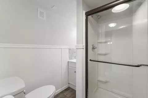 Bath - 6722 E 4th Ave, Spokane Valley, WA 99212 photo 4 of 4
