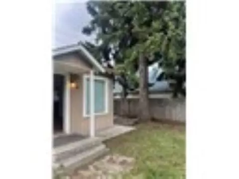 28 N Fir St, Omak, WA 98841