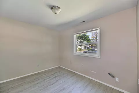 1808 E 4th Ave, Spokane, WA 99202 photo 4
