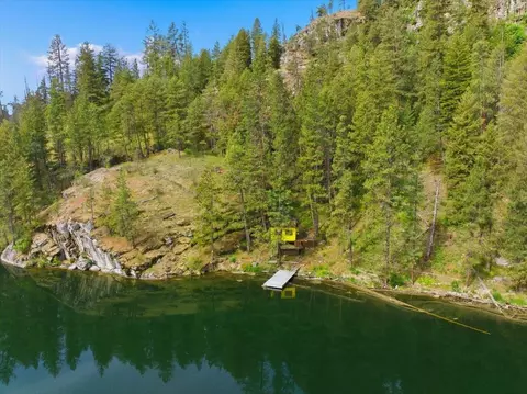 7049 Hwy 291 Hwy, Tumtum, WA 99034