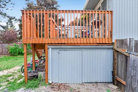 Exterior - 610 E Vicksburg Ave, Spokane, WA 99208 photo 7 of 13