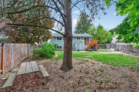 Exterior - 610 E Vicksburg Ave, Spokane, WA 99208 photo 10 of 13