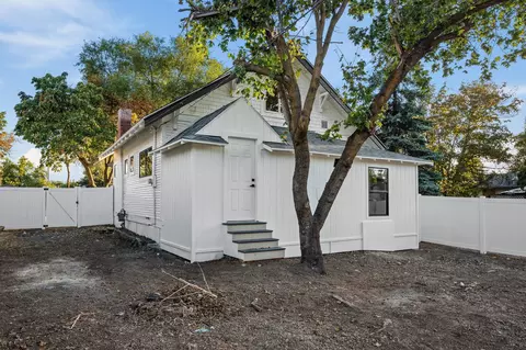 Exterior - 2911 E Fairview Ave, Spokane, WA 99207 photo 4 of 6