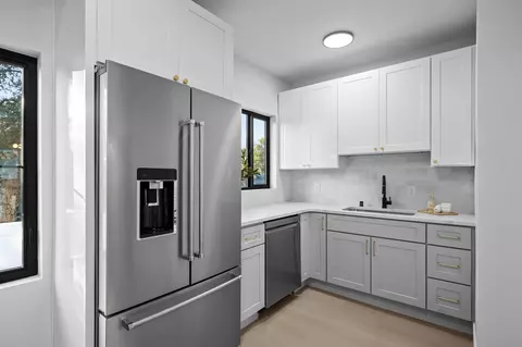 Kitchen - 2911 E Fairview Ave, Spokane, WA 99207 photo 3 of 3
