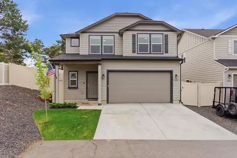 19698 E 3rd Ln, Greenacres, WA 99016