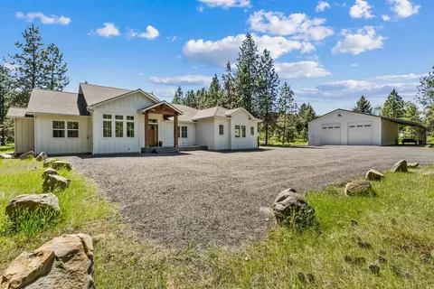 13815 W Charles Rd, Nine Mile Falls, WA 99026
