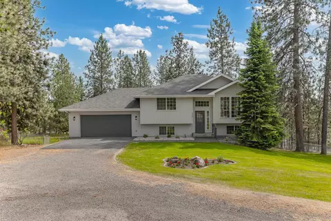 6060 N Sunview Way, Nine Mile Falls, WA 99026