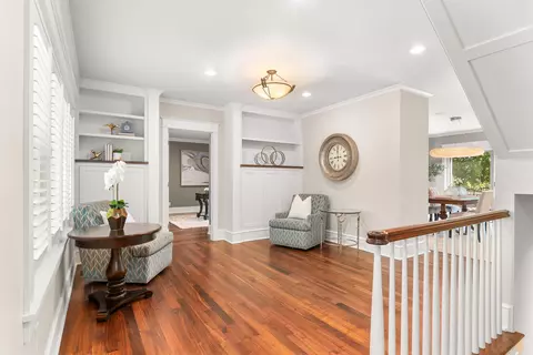 Entry Way - 845 E Overbluff Rd, Spokane, WA 99203 photo 1 of 3
