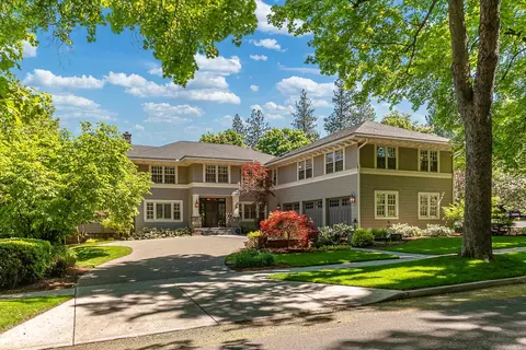 845 E Overbluff Rd, Spokane, WA 99203