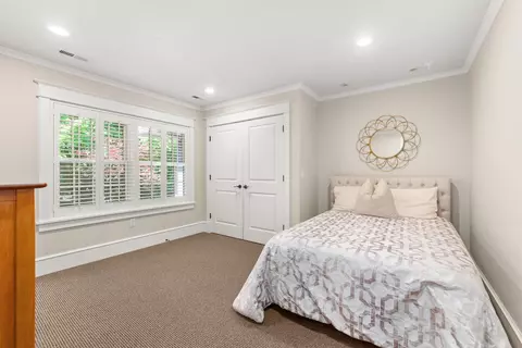 Bedroom - 845 E Overbluff Rd, Spokane, WA 99203 photo 2 of 4
