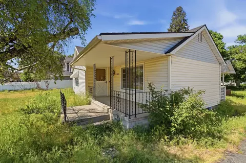 Exterior - 10121 E 4th Ave, Spokane Valley, WA 99206 photo 4 of 11