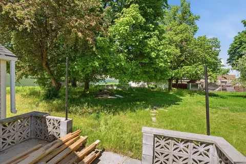 Exterior - 10121 E 4th Ave, Spokane Valley, WA 99206 photo 8 of 11