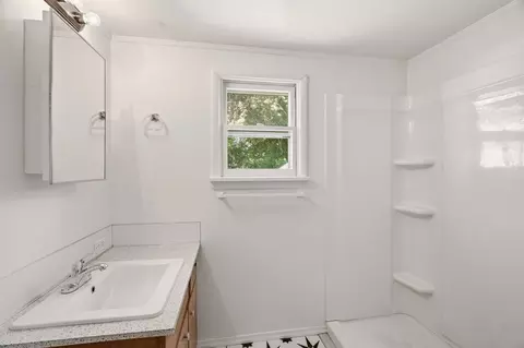 Bath - 10121 E 4th Ave, Spokane Valley, WA 99206 photo 1 of 4