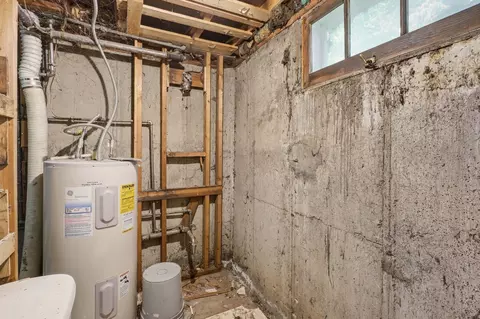 Bath - 10121 E 4th Ave, Spokane Valley, WA 99206 photo 3 of 4