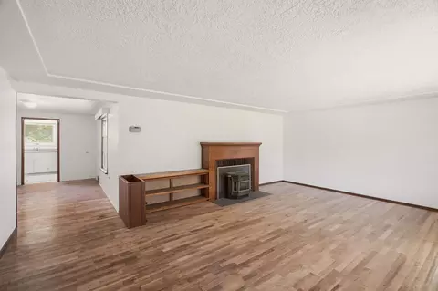 Living - 10121 E 4th Ave, Spokane Valley, WA 99206 photo 2 of 4