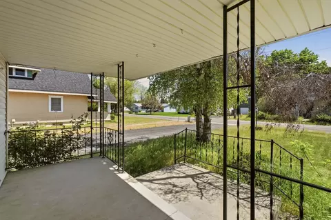 Exterior - 10121 E 4th Ave, Spokane Valley, WA 99206 photo 5 of 11
