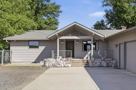 8634 State Route 231n Rd, Sprague, WA 99032