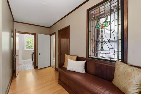 Entry Way - 1122 E 20th Ave, Spokane, WA 99203 photo 4 of 7
