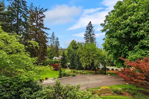 Exterior - 1122 E 20th Ave, Spokane, WA 99203 photo 12 of 18