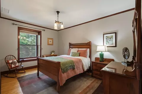 Bedroom - 1122 E 20th Ave, Spokane, WA 99203 photo 3 of 3
