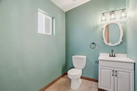 Bath - 4028 E 28th Ave, Spokane, WA 99223 photo 1 of 3