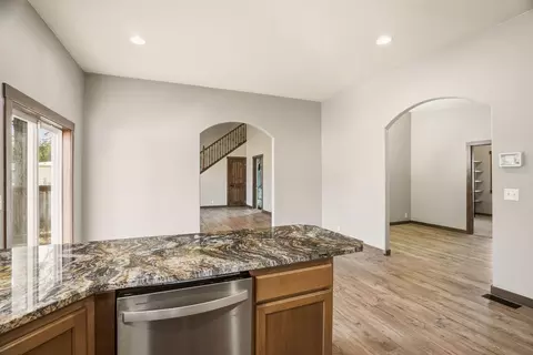 Entry Way - 4028 E 28th Ave, Spokane, WA 99223 photo 2 of 3