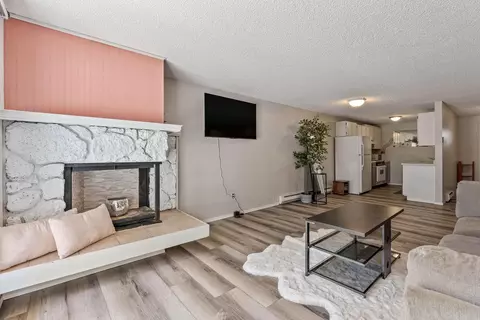 Living - 2121 E Upriver Dr, Spokane, WA 99207 photo 2 of 2
