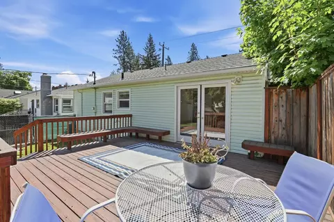Exterior - 825 E 37th Ave, Spokane, WA 99203 photo 4 of 9