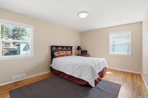 Bedroom - 825 E 37th Ave, Spokane, WA 99203 photo 1 of 5