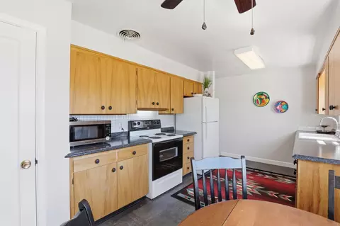 Kitchen - 825 E 37th Ave, Spokane, WA 99203 photo 1 of 5