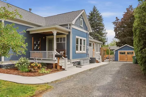 Exterior - 910 E 34th Ave, Spokane, WA 99203 photo 5 of 14