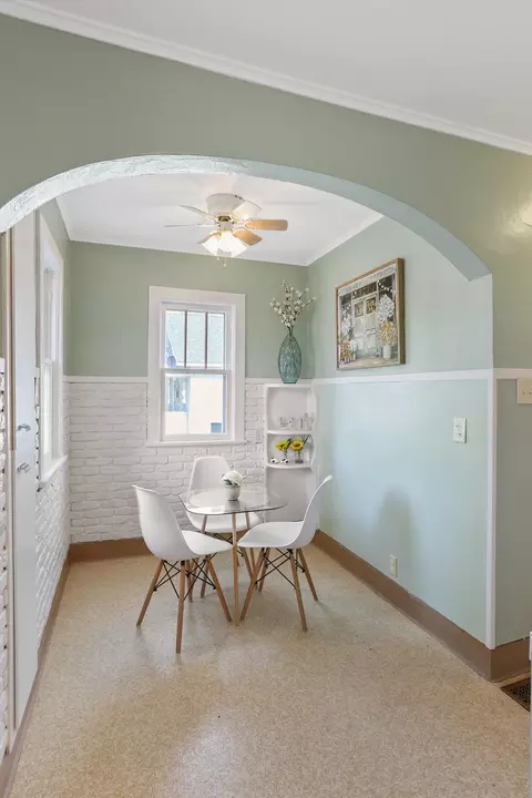 Dining - 1032 E 33rd Ave, Spokane, WA 99203 photo 1 of 2